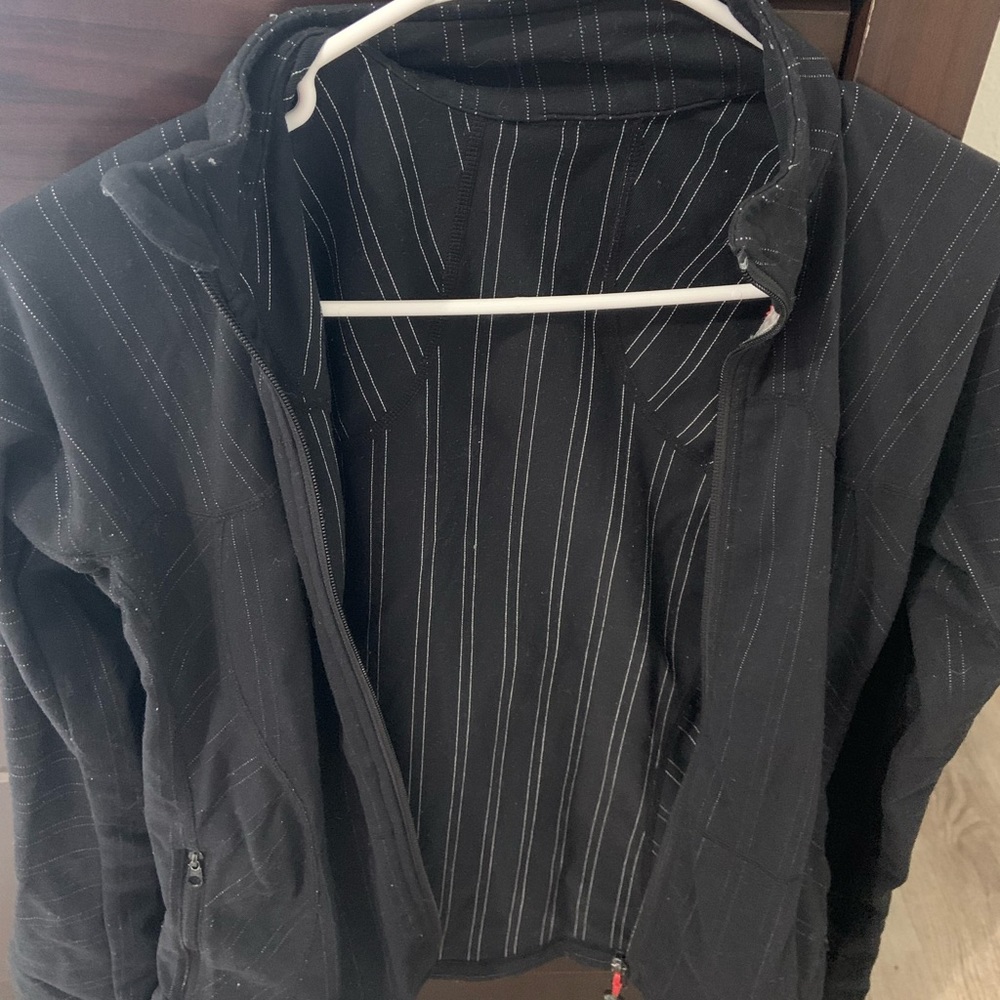Lulu jacket size 8